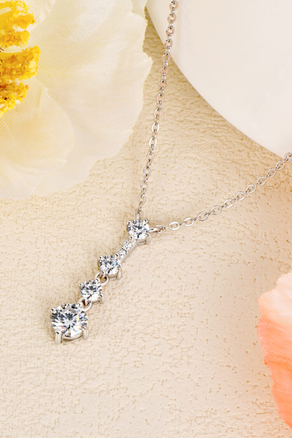 Keep You There Multi-Moissanite Pendant Necklace - 图片 3
